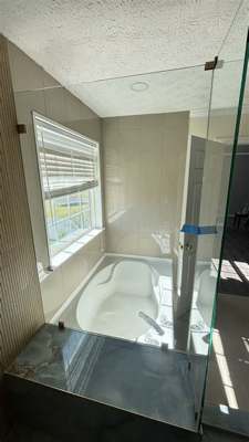 Glass Services Pro And Remodeling Solutions LLC